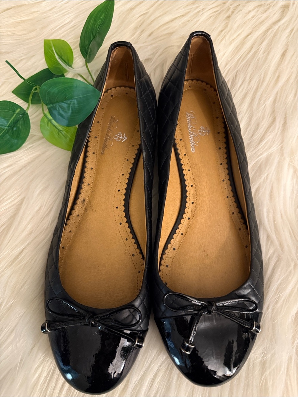 Brooks Brothers  Black Quilted Bow-Trim Patent Cap-Toe Flats